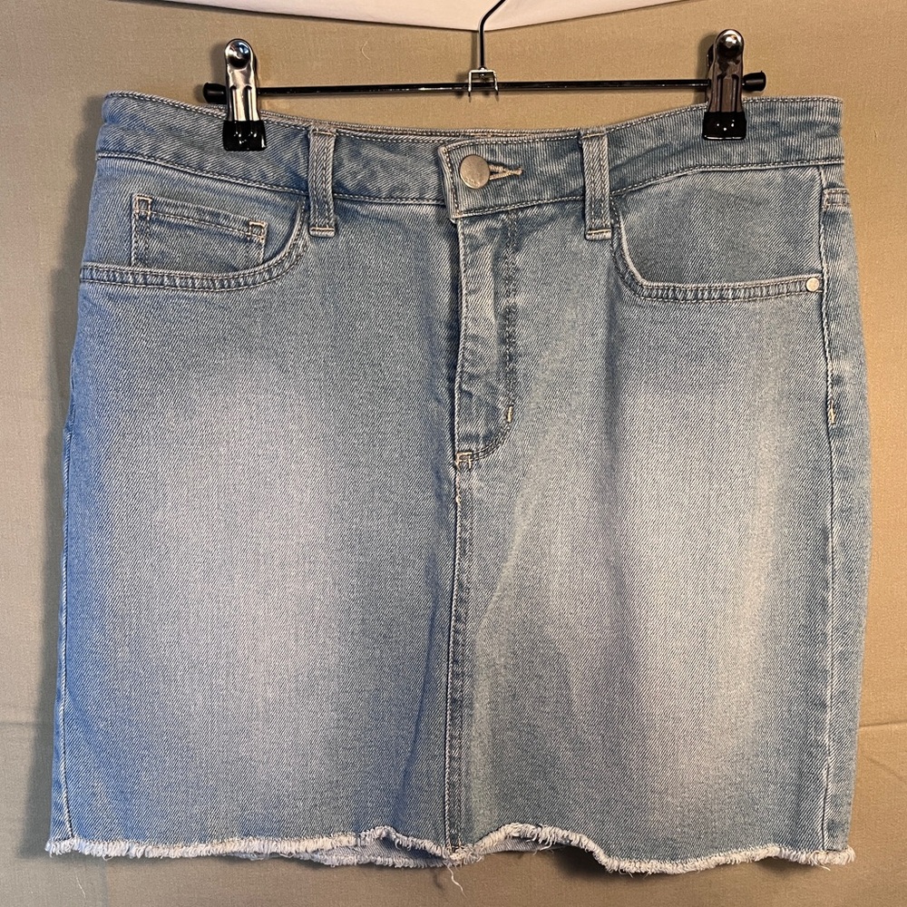 A.n.a Cut-Off Light Wash Jean Mini Skirt Size 12